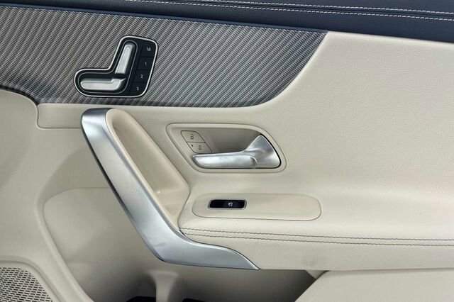 Certified 2025 Mercedes-Benz CLA 250 image 19