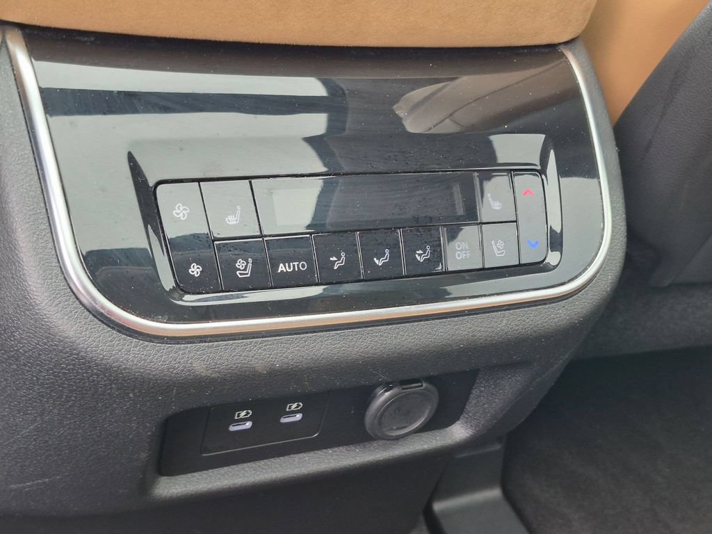 Used 2025 INFINITI QX80 Sensory AWD/4WD image 27