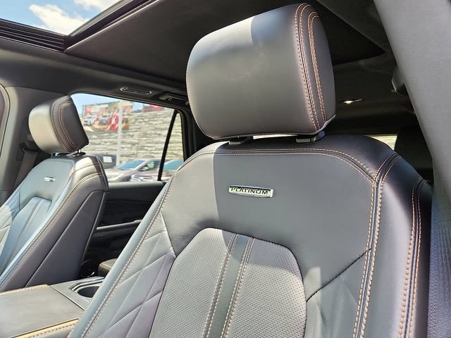 Used 2023 Ford Expedition Max Platinum AWD/4WD image 17