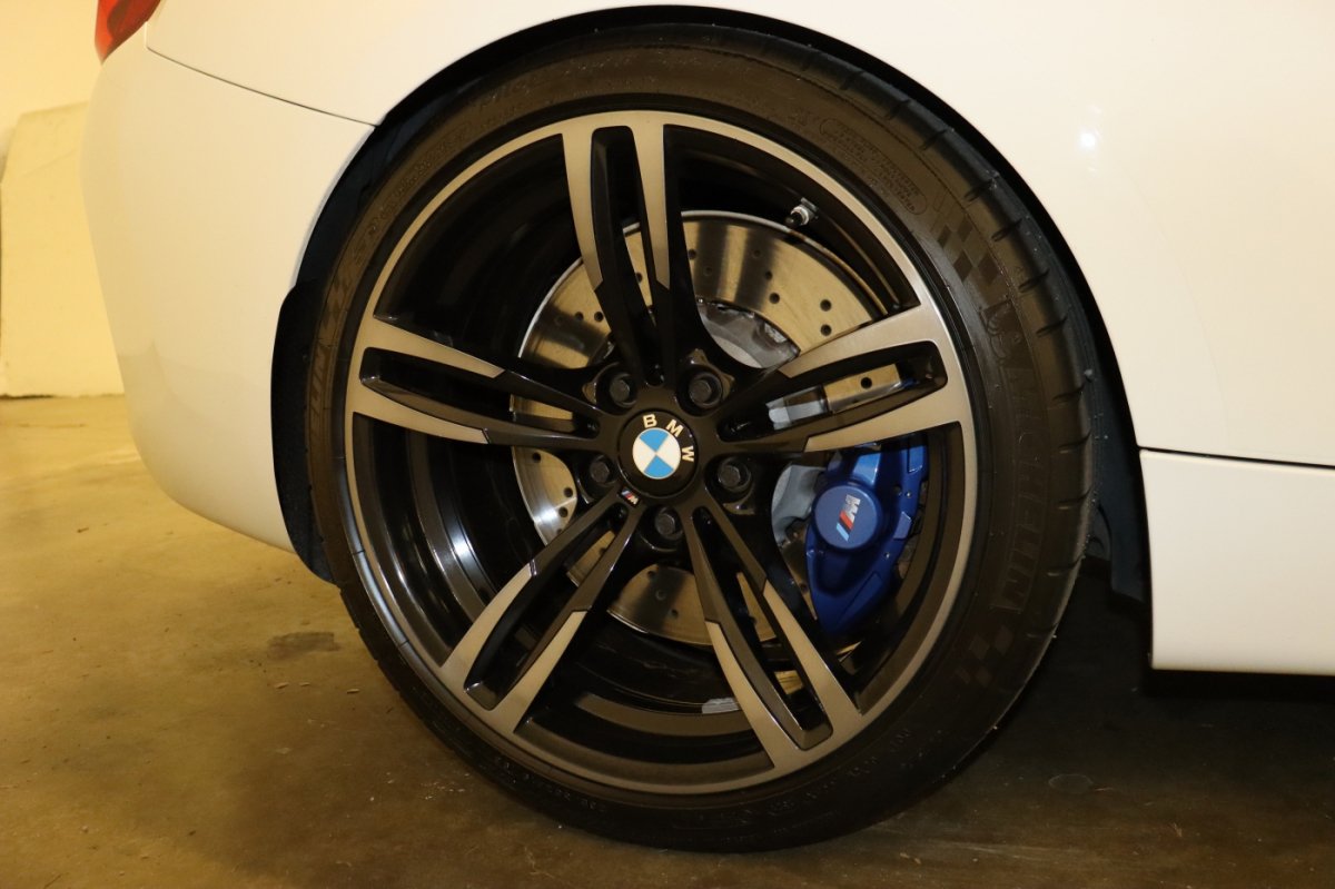 Used 2017 BMW M2 RWD image 16