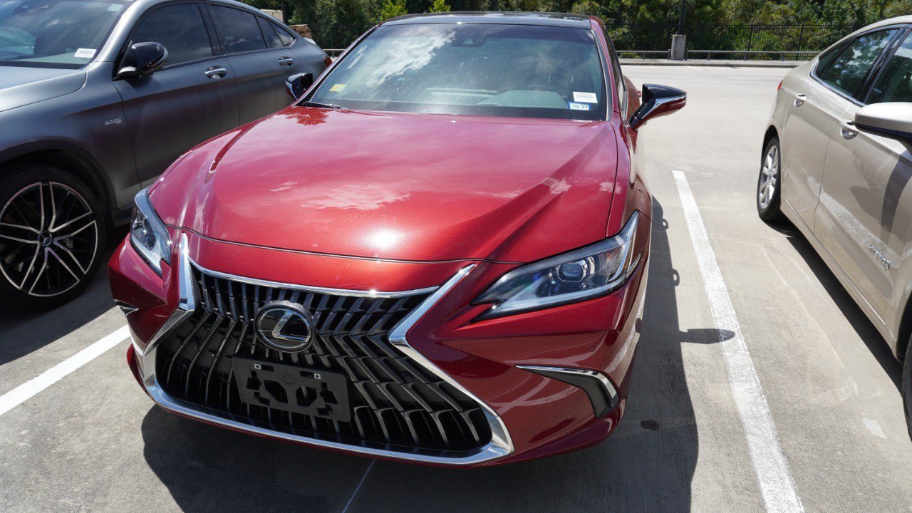 Certified 2025 Lexus ES 350 w/ Premium Package FWD image 2