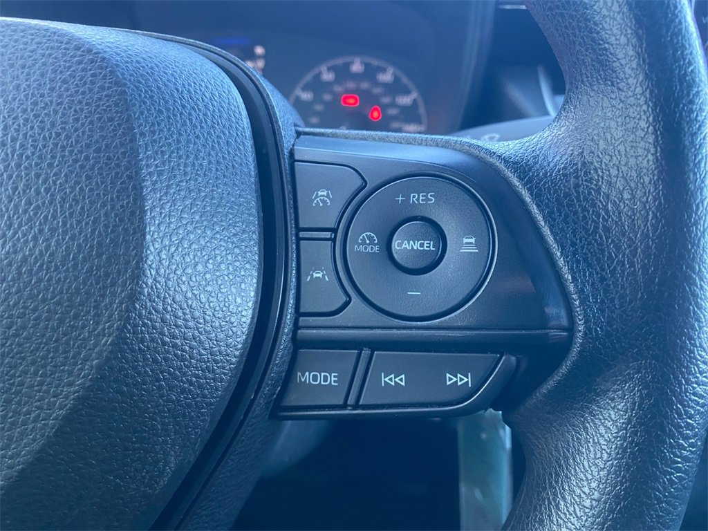 Used 2023 Toyota Corolla LE image 19