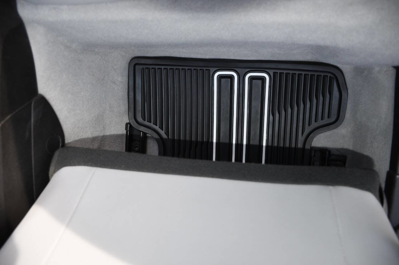 Used 2016 Chevrolet Camaro LT w/ RS Package image 26