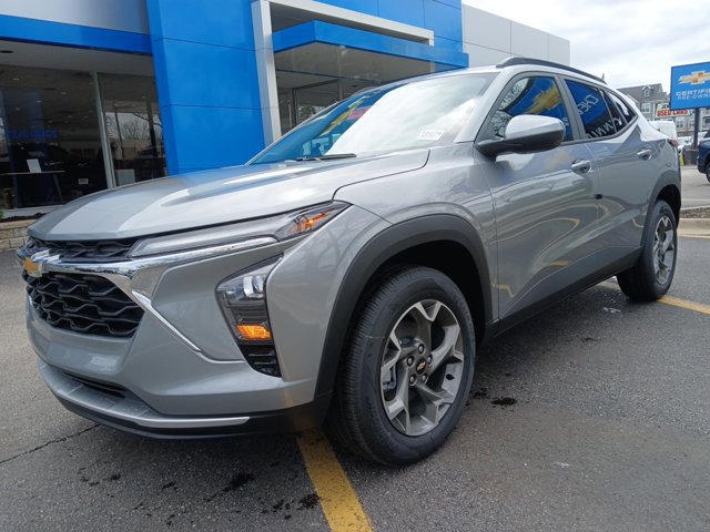 New 2026 Chevrolet Trax LT w/ Driver Confidence Package FWD image 6