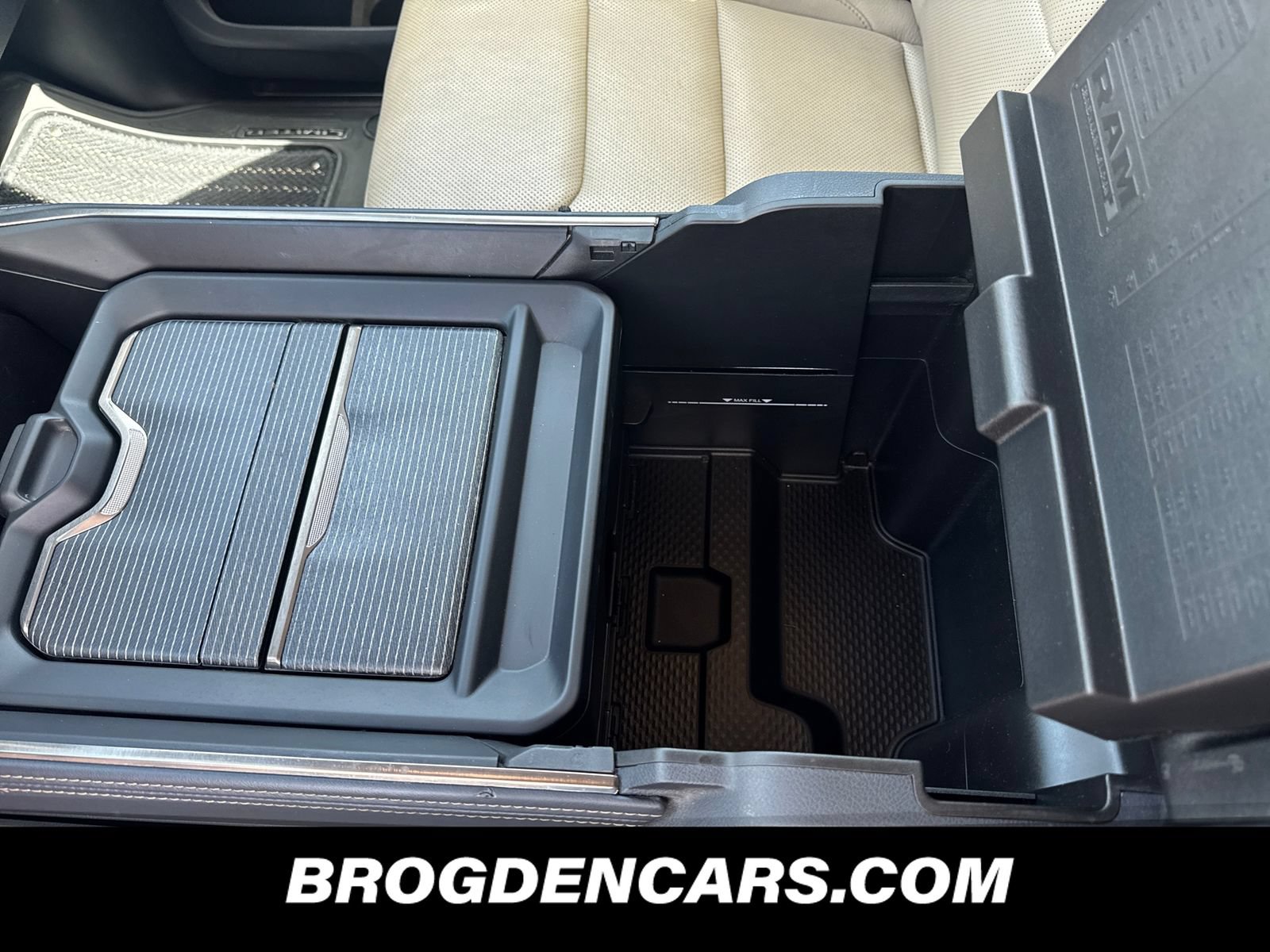 Used 2019 RAM 1500 Limited AWD/4WD image 10