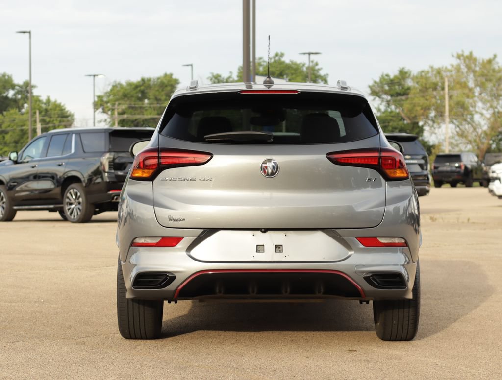 Used 2020 Buick Encore GX Essence w/ Experience Buick Package FWD image 6