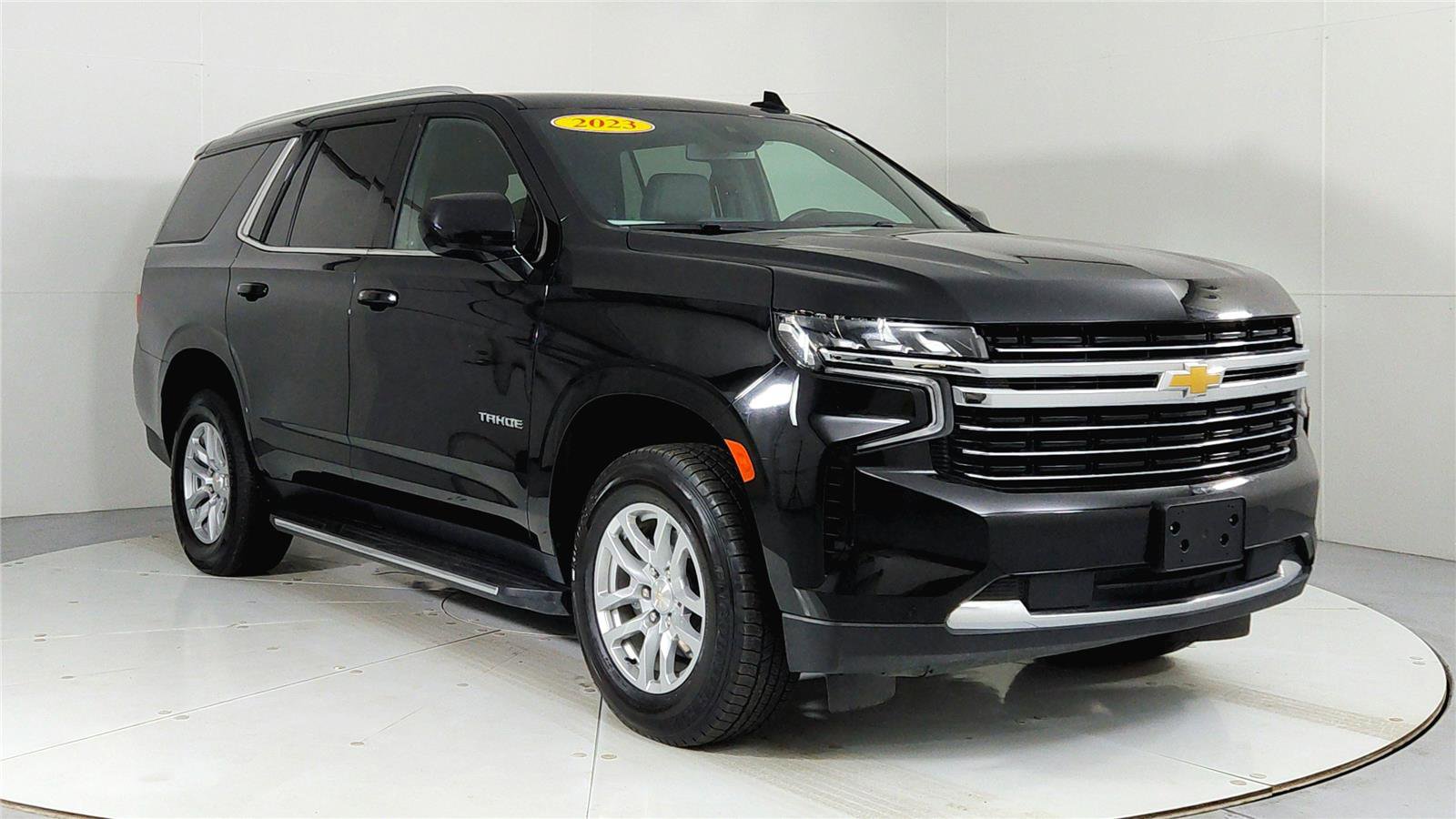 Used 2023 Chevrolet Tahoe LT AWD/4WD image 1