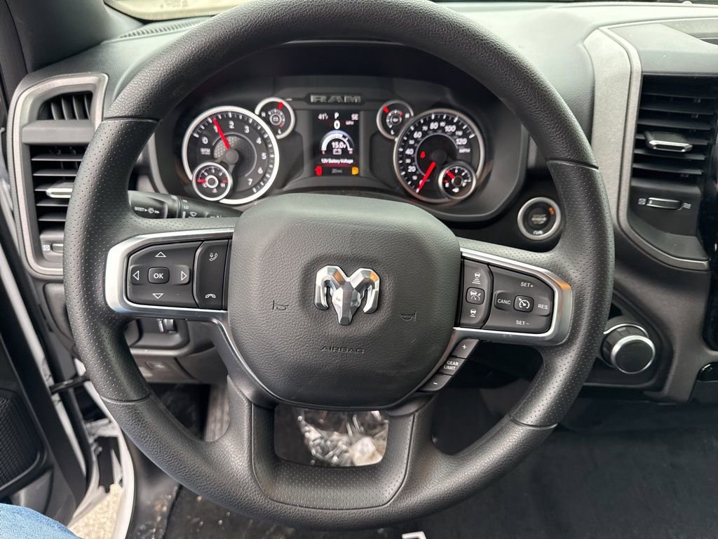 New 2026 RAM 1500 Express AWD/4WD image 10