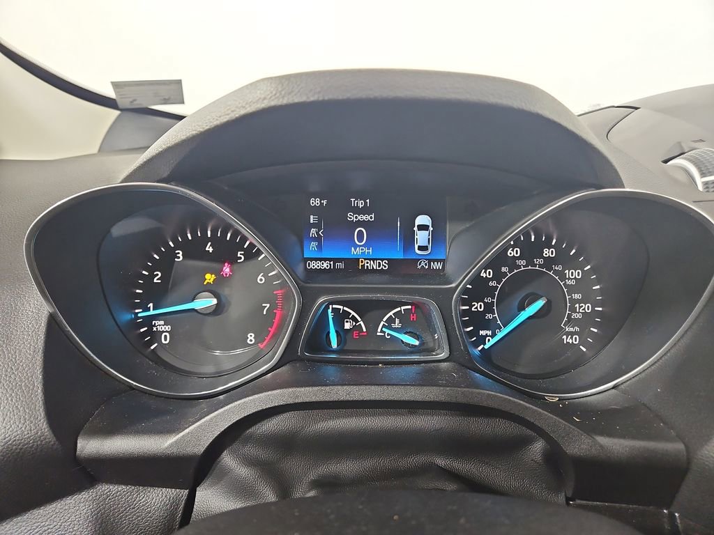 Used 2019 Ford Escape Titanium image 16