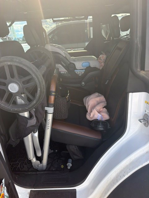 Used 2024 Ford Bronco Outer Banks w/ Sasquatch Package AWD/4WD image 9