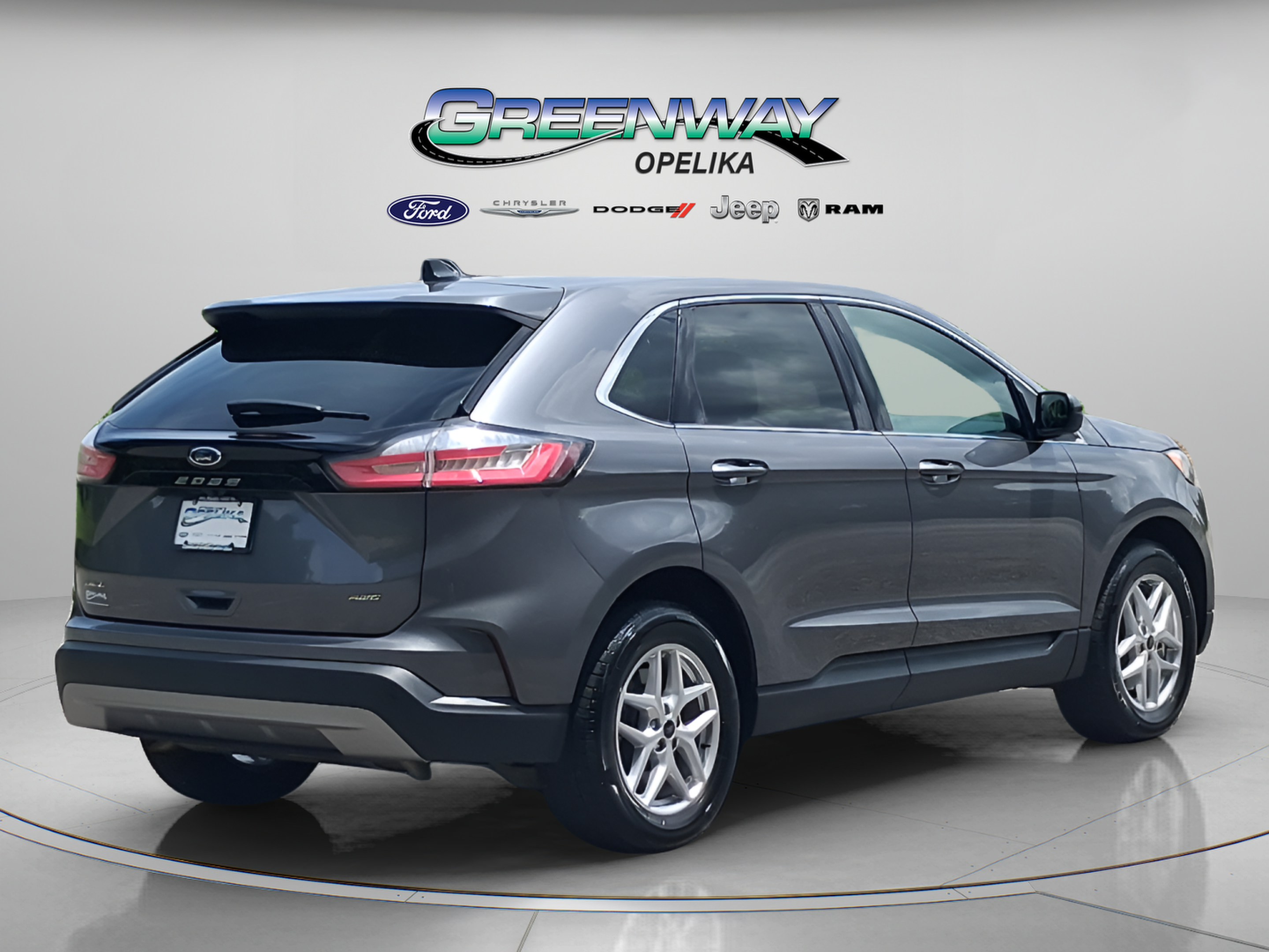 Used 2024 Ford Edge SEL AWD/4WD image 6
