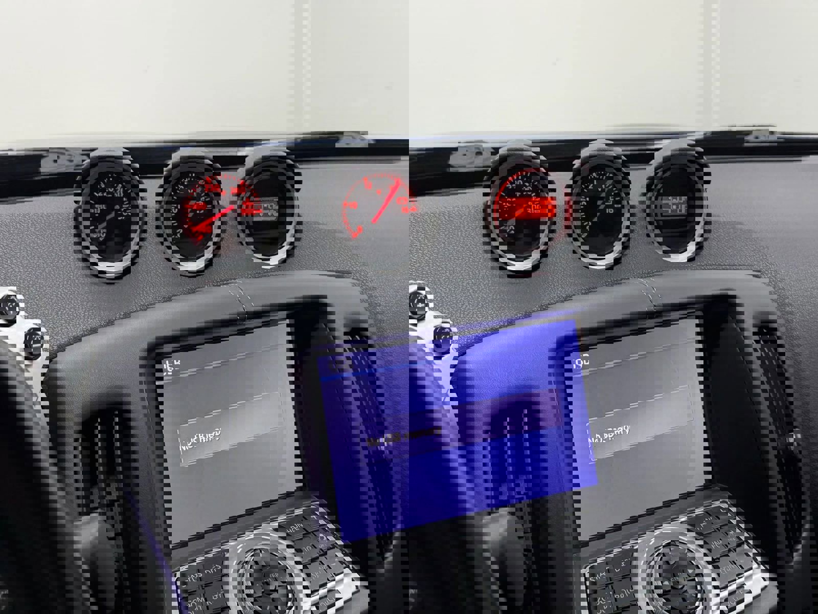 Used 2020 Nissan 370Z Touring Sport image 14