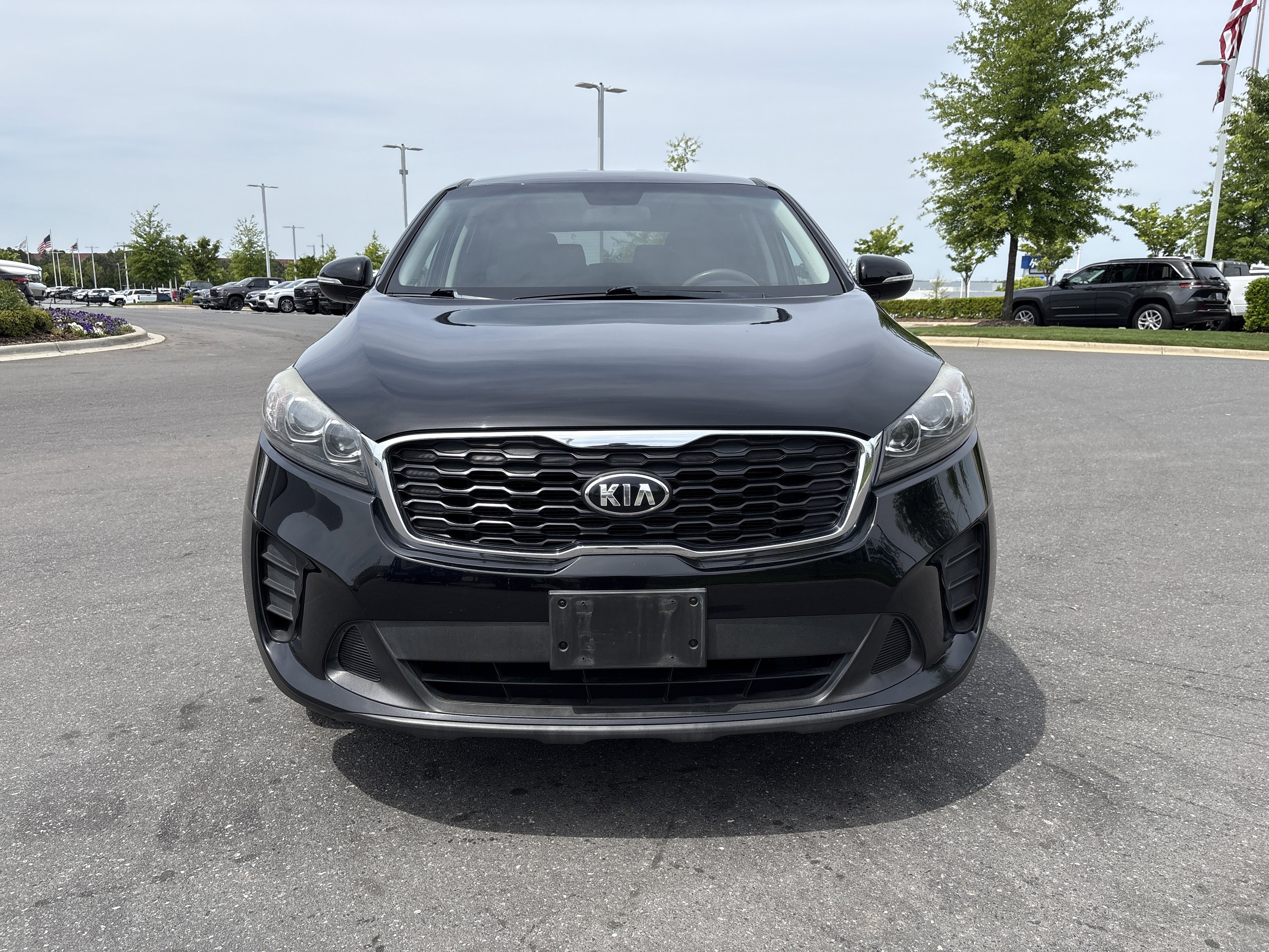 Used 2019 Kia Sorento LX image 3