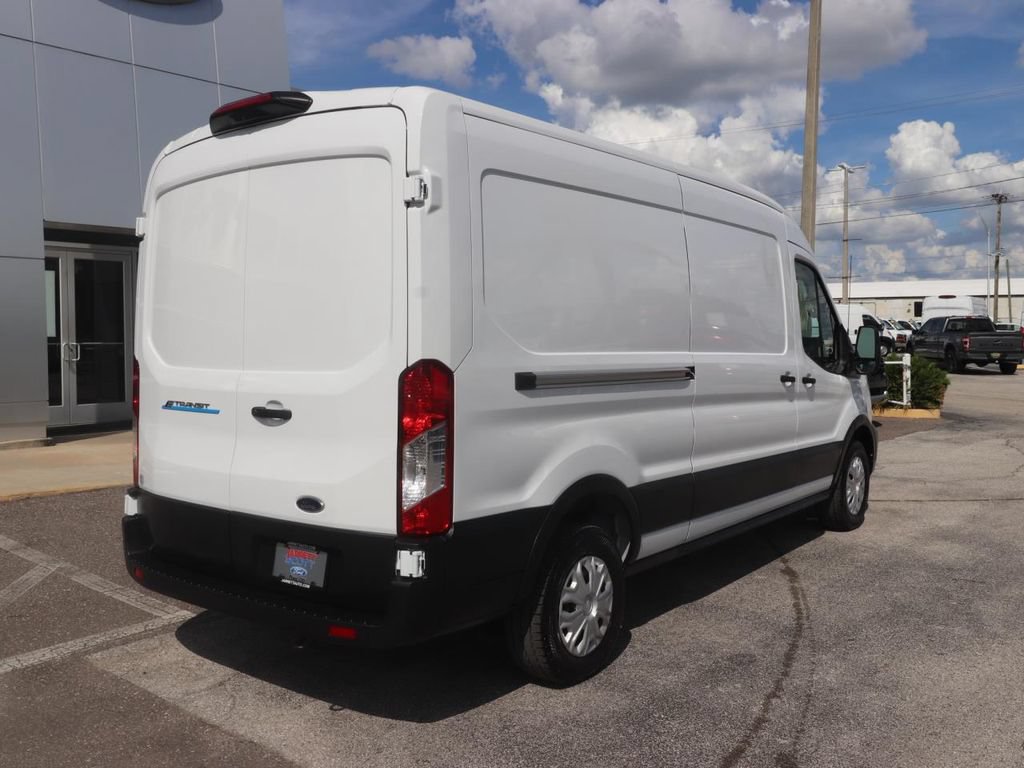 Used 2023 Ford E-Transit Medium Roof RWD image 13