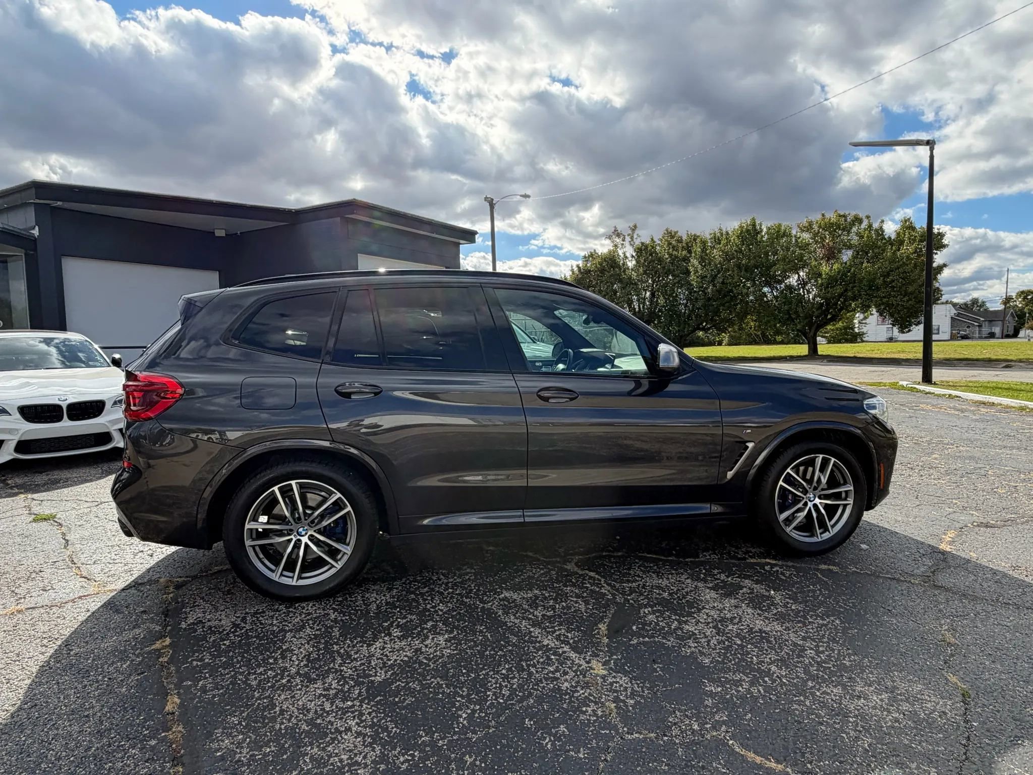 Used 2018 BMW X3 M40i w/ Premium Package Essential image 11