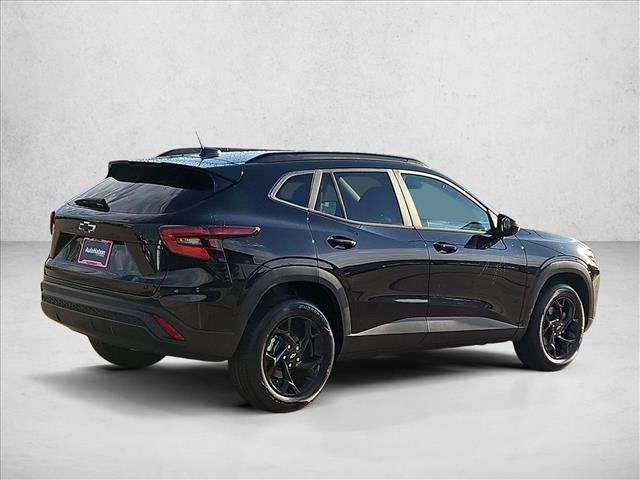 New 2026 Chevrolet Trax LT w/ Sunroof Package FWD video 2