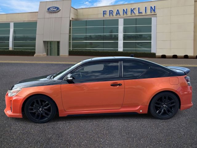 Used 2015 Scion tC FWD image 4