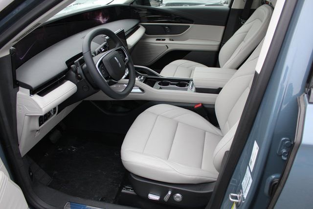 New 2026 Lincoln Nautilus Premier image 12