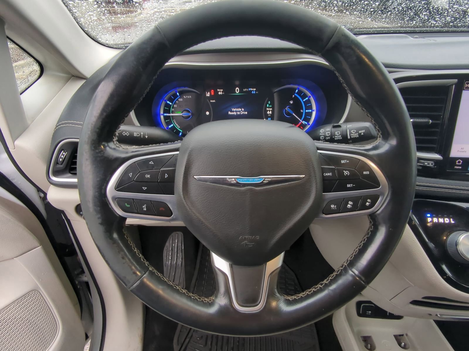 Used 2021 Chrysler Pacifica Touring-L image 29