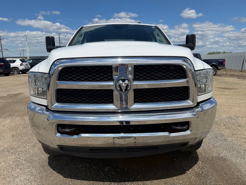 Used 2018 RAM 3500 Tradesman w/ Chrome Appearance Group AWD/4WD image 8