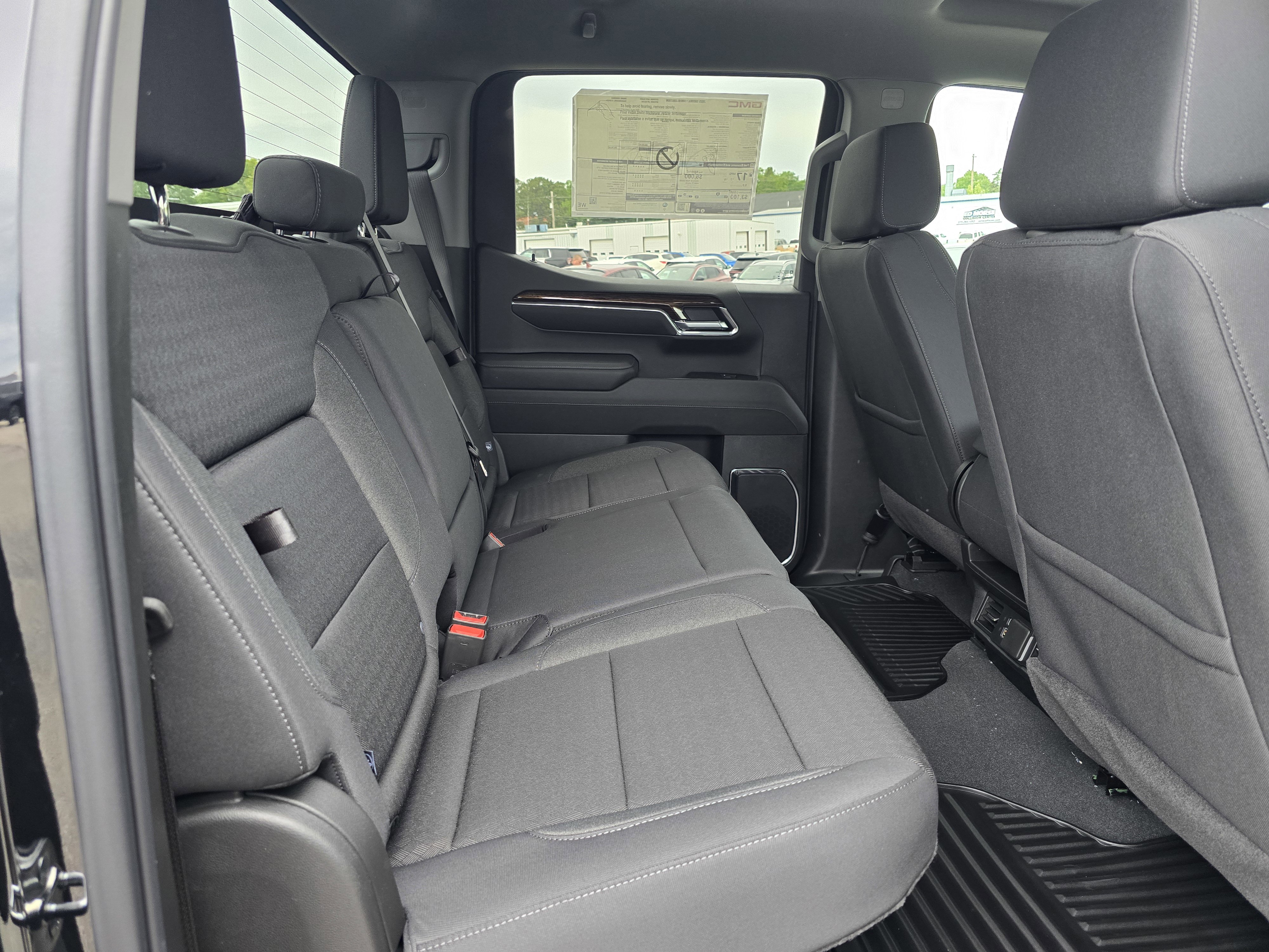 New 2025 GMC Sierra 1500 Elevation image 21