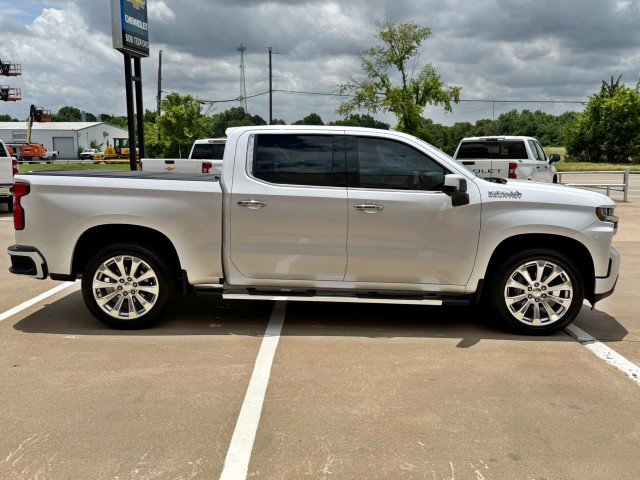 Used 2019 Chevrolet Silverado 1500 High Country w/ Technology Package AWD/4WD image 6
