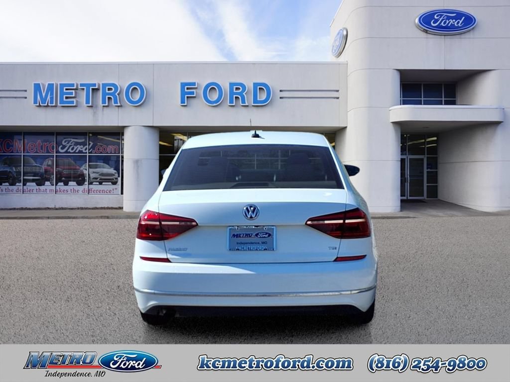 Used 2019 Volkswagen Passat 2.0T Wolfsburg w/ Wheels & Sunroof Package FWD image 5