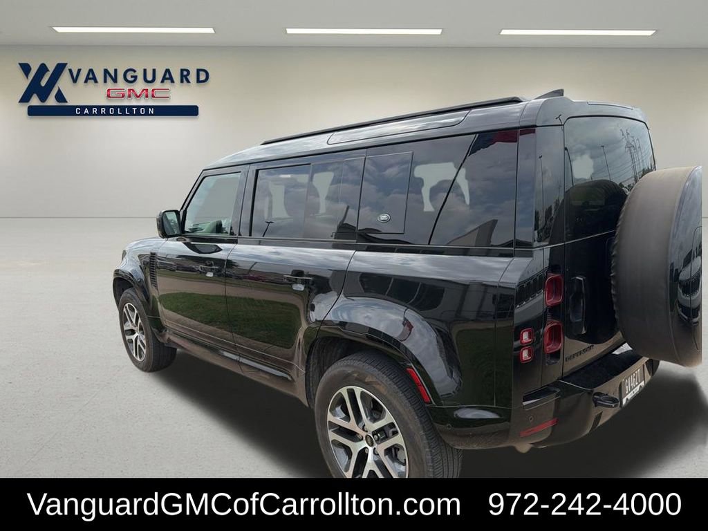 Used 2024 Land Rover Defender 110 X-Dynamic SE image 8