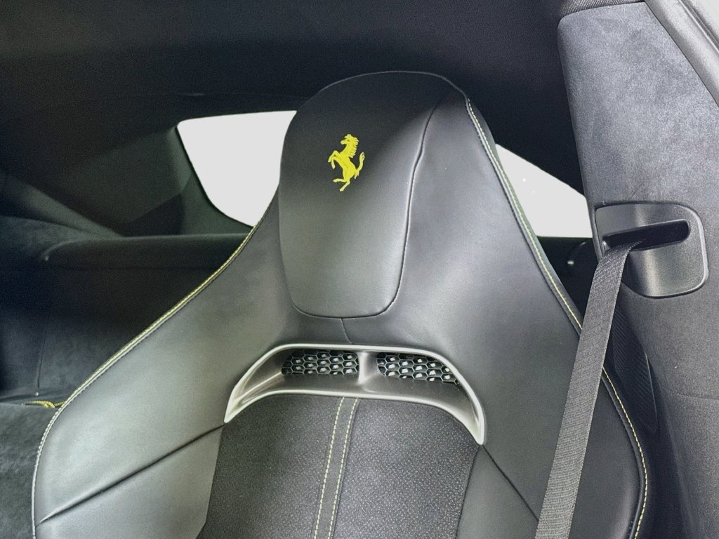 Certified 2026 Ferrari 12Cilindri RWD image 19