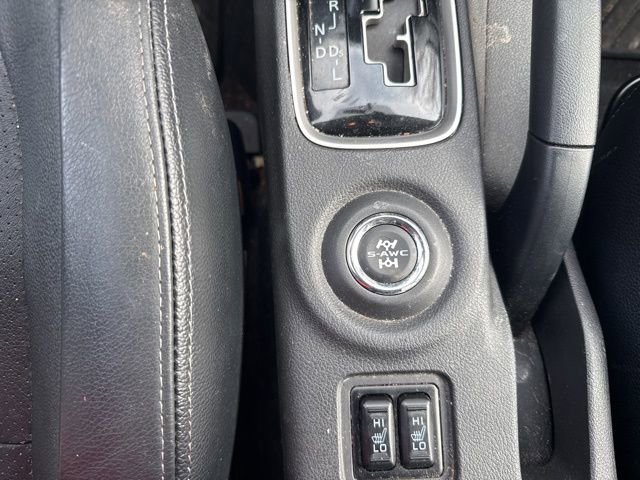 Used 2016 Mitsubishi Outlander SEL AWD/4WD image 10