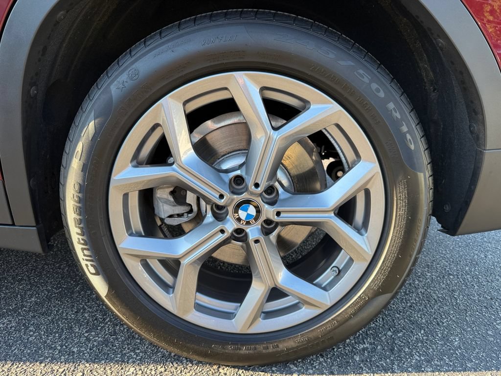 Certified 2025 BMW X4 xDrive30i AWD/4WD image 16