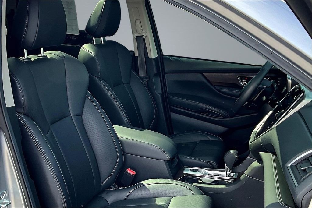 Used 2023 Subaru Ascent Touring AWD/4WD image 32