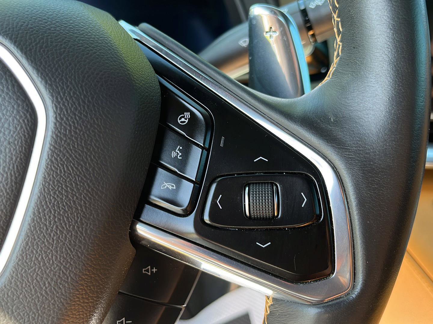 Used 2020 Chevrolet Corvette Stingray Preferred Conv w/ 2LT Preferred Equipment Group RWD image 18