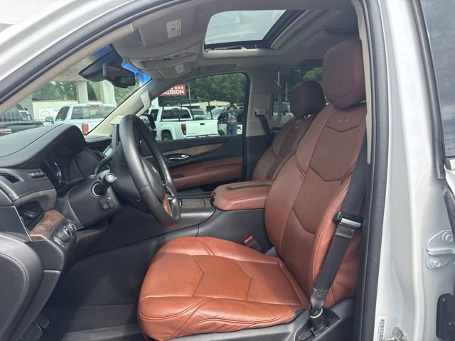 Used 2016 Cadillac Escalade Premium AWD/4WD image 5