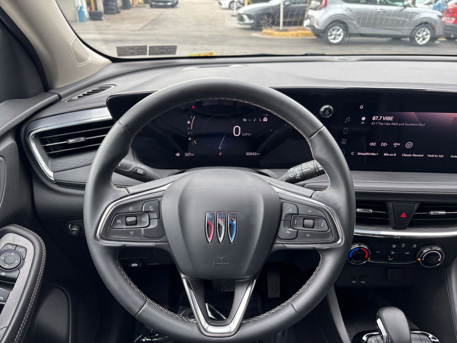 Used 2025 Buick Encore GX Preferred image 29