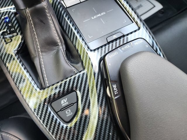 Used 2020 Lexus UX 250h w/ Premium Package AWD/4WD image 29