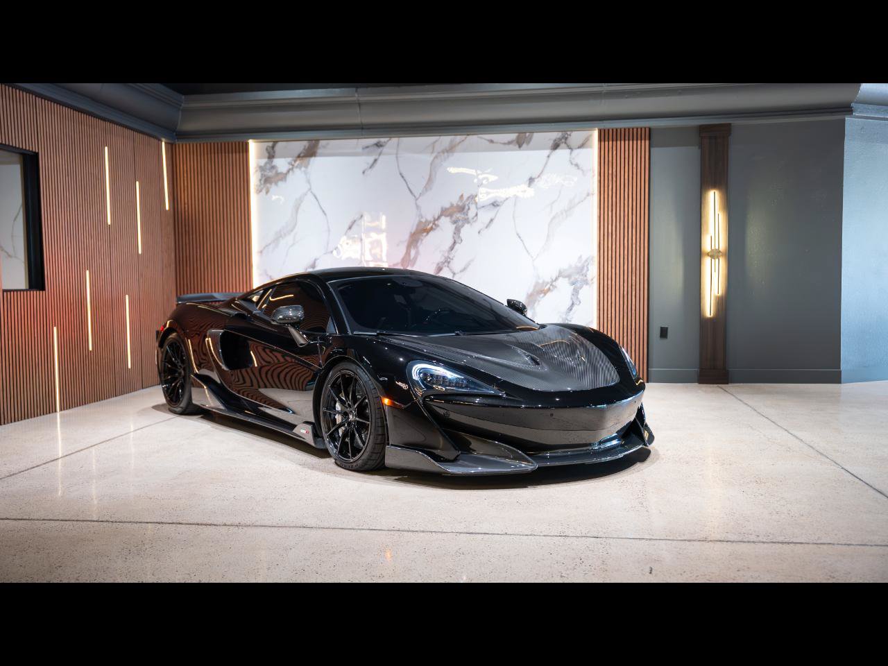 Used 2019 McLaren 600LT RWD image 2