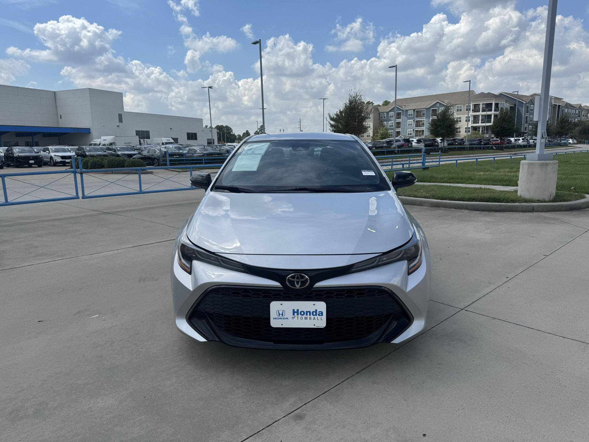 Used 2022 Toyota Corolla SE FWD image 3