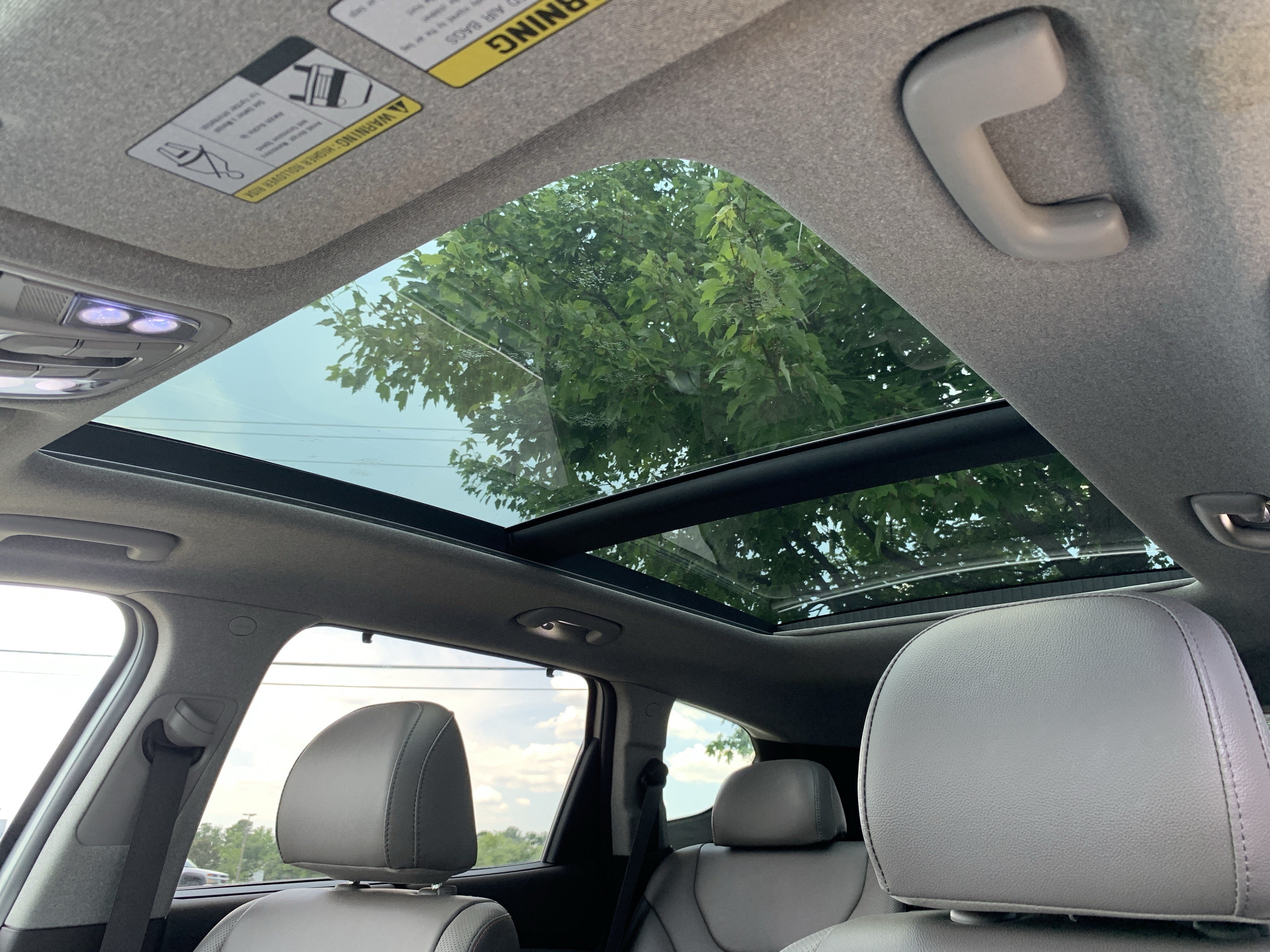 Used 2020 Hyundai Santa Fe Limited w/ Cargo Package FWD image 28