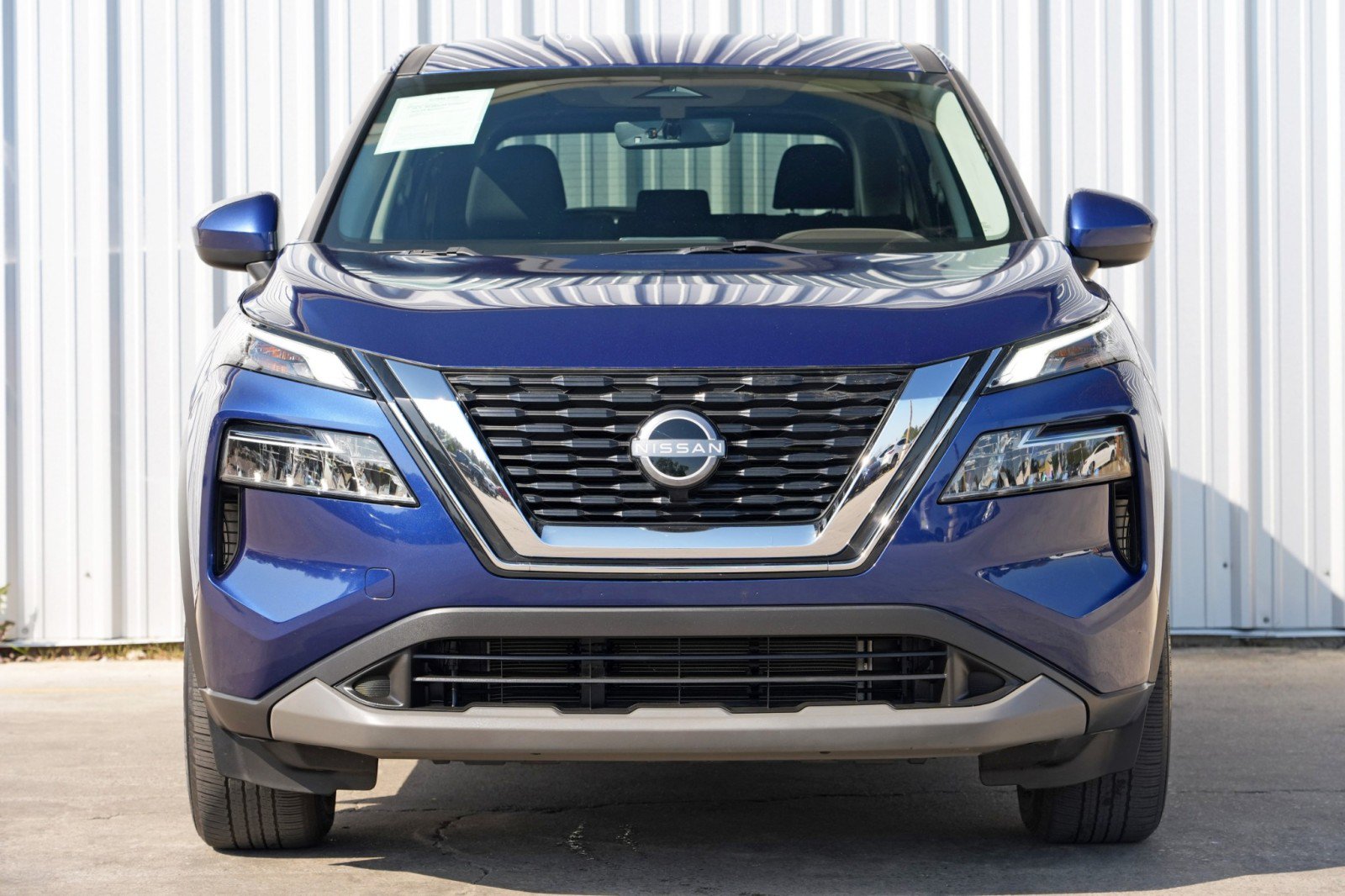 Used 2023 Nissan Rogue SV FWD image 6