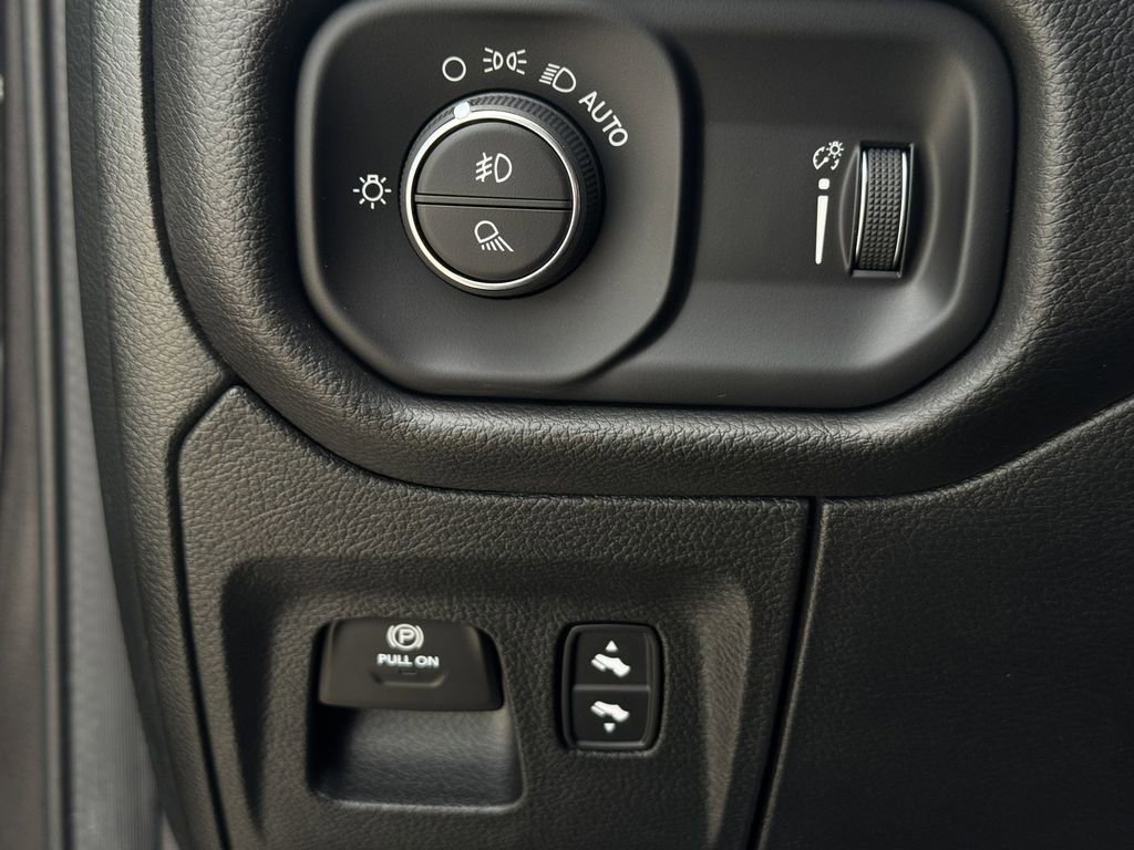 Used 2023 RAM 1500 Lone Star AWD/4WD image 22