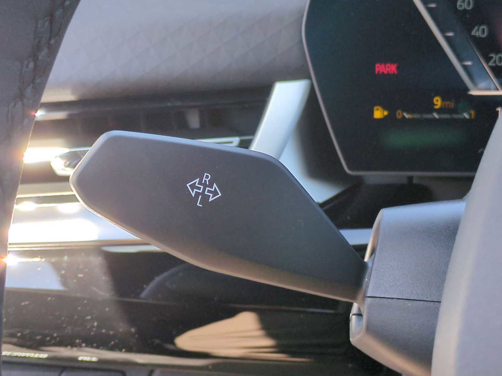 Used 2025 BMW X2 xDrive28i w/ Convenience Package image 28