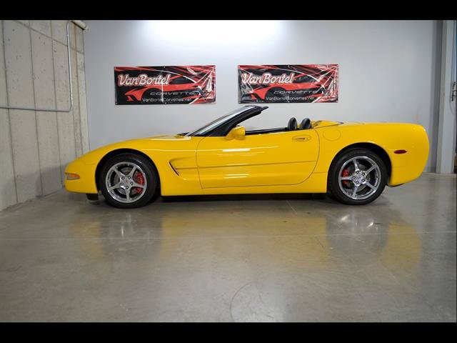 Used 2002 Chevrolet Corvette Convertible w/ Preferred Equipment Group2 RWD image 25
