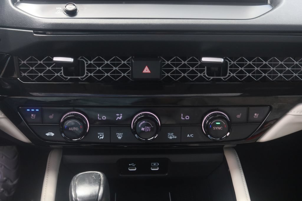 Used 2023 Honda Accord Touring image 5