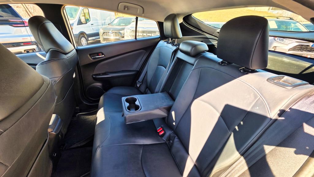 Used 2016 Toyota Prius Four Touring w/ Four Season Floor Mat Package image 31