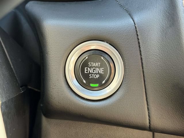 Used 2023 GMC Yukon AT4 w/ AT4 Premium Plus Package AWD/4WD image 17