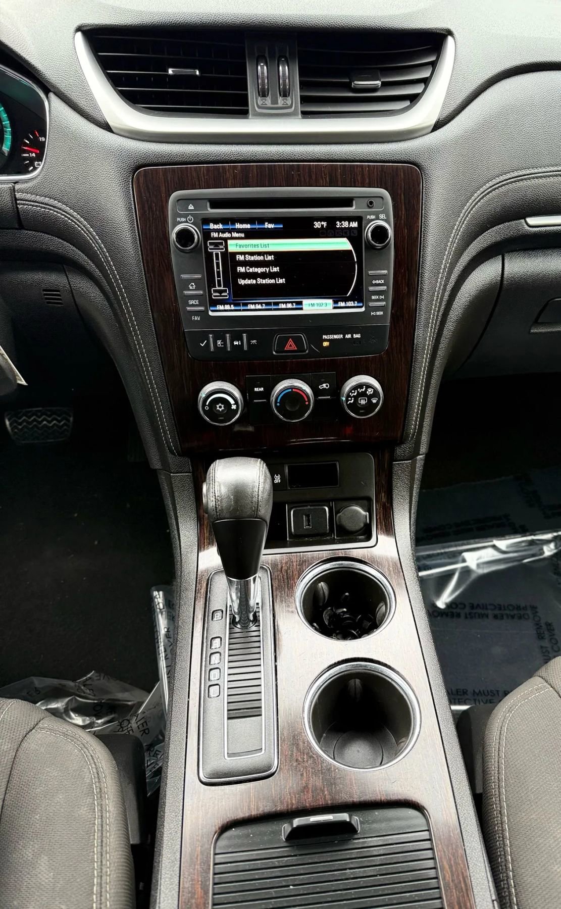 Used 2017 Chevrolet Traverse LT image 19