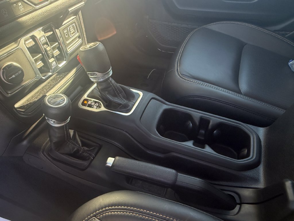 Used 2026 Jeep Wrangler Unlimited Sport AWD/4WD image 18