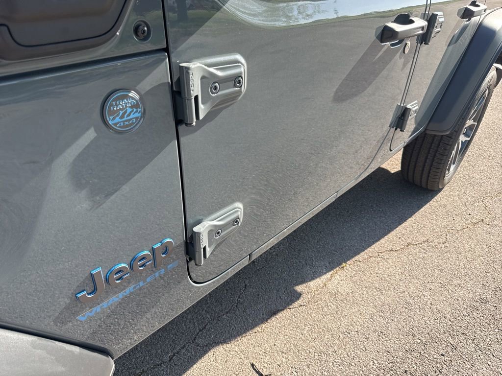 New 2025 Jeep Wrangler Sport S 4xe w/ LED Headlamp & Fog Lamp Group image 9