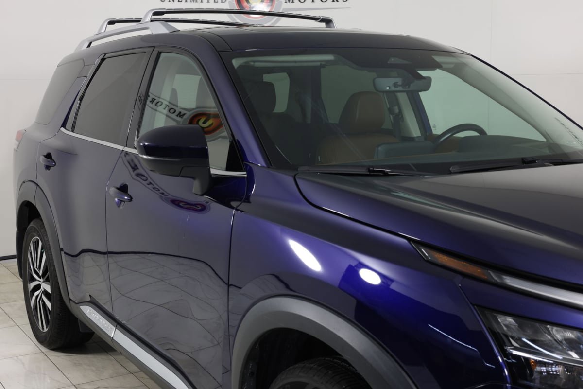 Used 2023 Nissan Pathfinder Platinum AWD/4WD image 39